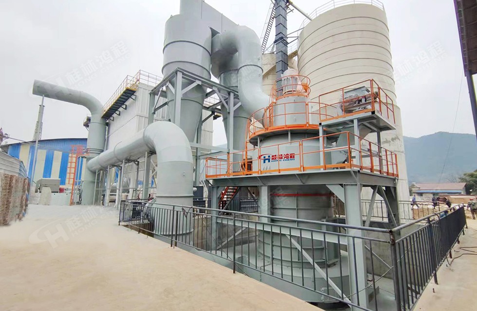 四川雷蒙磨HC3000大型石灰石磨粉機生產線