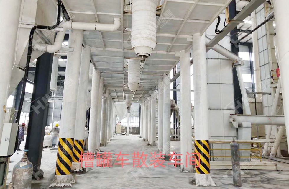 桂林鴻程HC大型石灰深加工生產線配套設備自設計槽罐車散裝車間